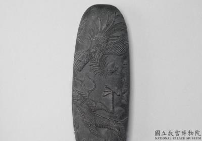 图片[2]-Inkstick inscribed with “Biyu keyin” and dragon and phoenix pattern, Ming dynasty (1368-1644)-China Archive